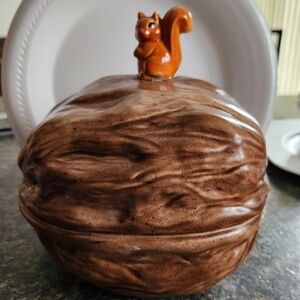 Vintage Ceramic Squirrel on Walnut Acorn Candy Nut Dish Bowl With Lid